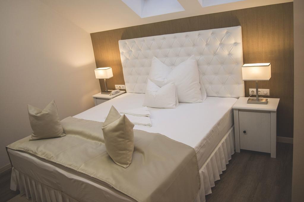 Munkacsy Hotel Bekescsaba Δωμάτιο φωτογραφία